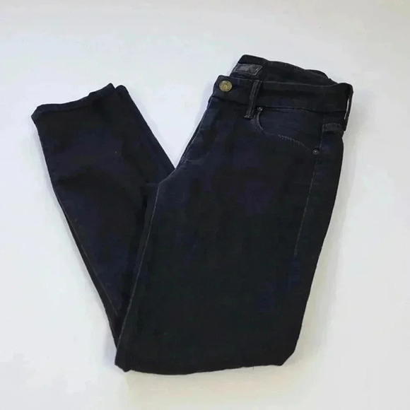 MOTHER The Looker in A Model Spy - Picture 2 of 13